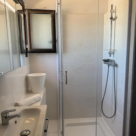 Duplex Atypique Proche ! Appartement
